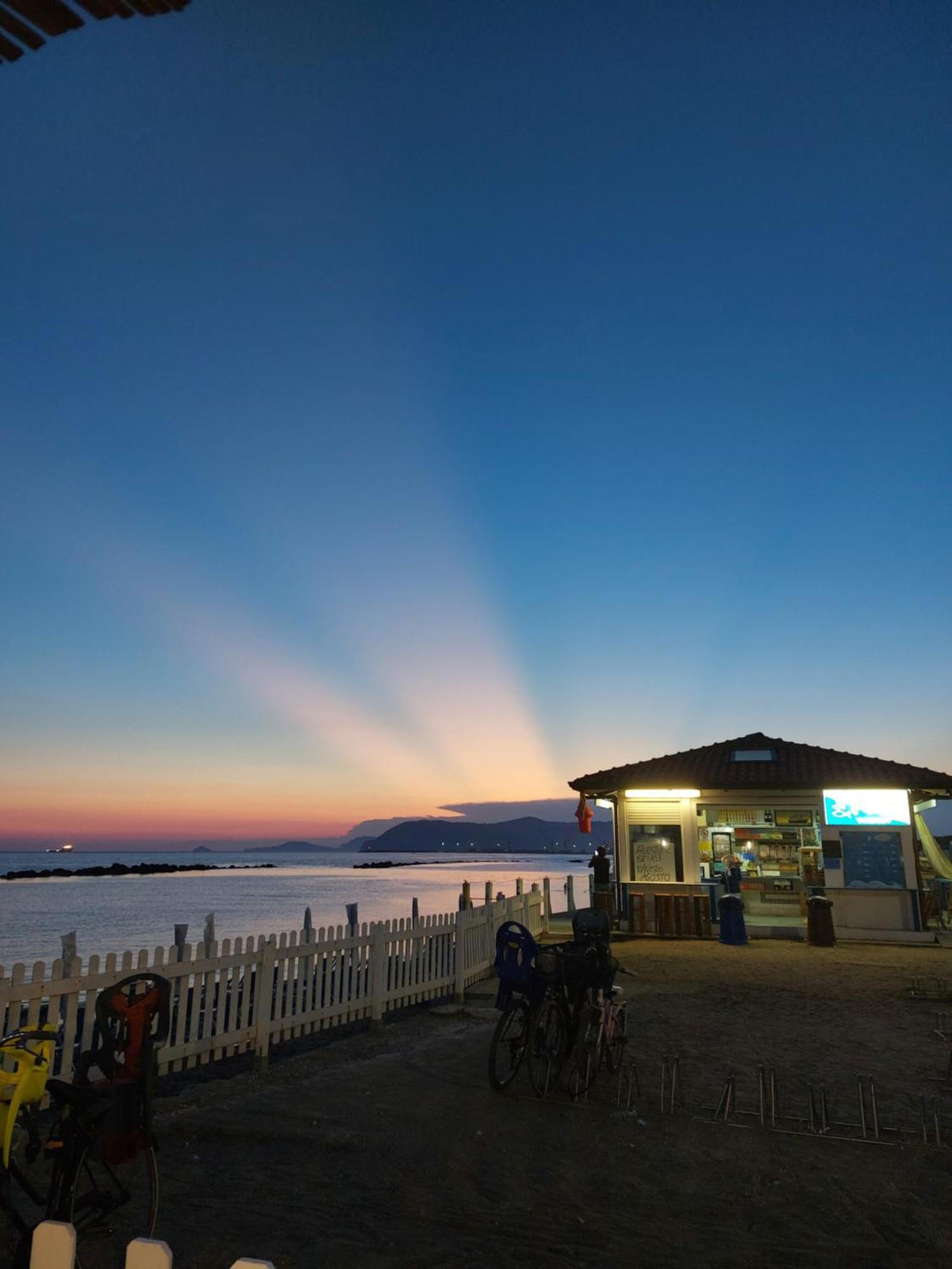 Appartamento Al Mare Di Liguria E Toscana Marina di Massa Exterior photo